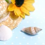 旅行も麦わら帽子を持ち歩き！たためるラフィアハットは型崩れ＆サイズ調整も心配なし